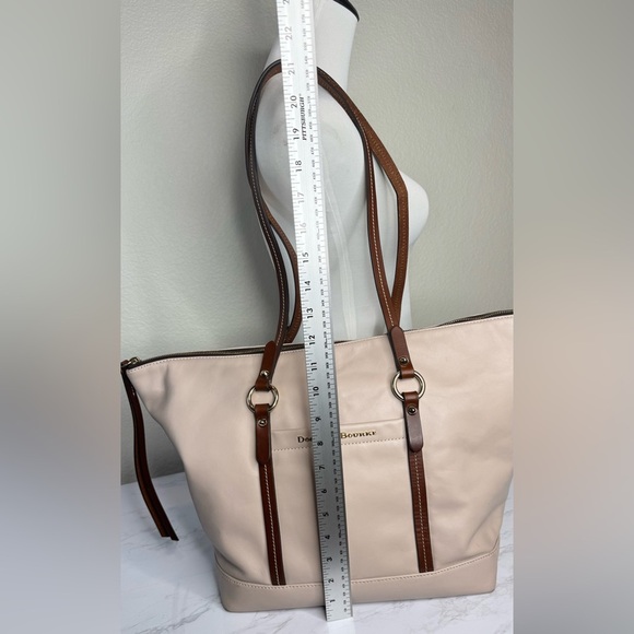 Dooney & Bourke Wexford Leather Tilly Large Tote Shoulder Bag Cream Brown - Picture 3 of 15